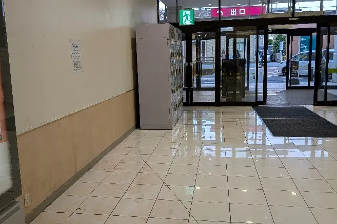 【イオンモール大和】1F東口付近