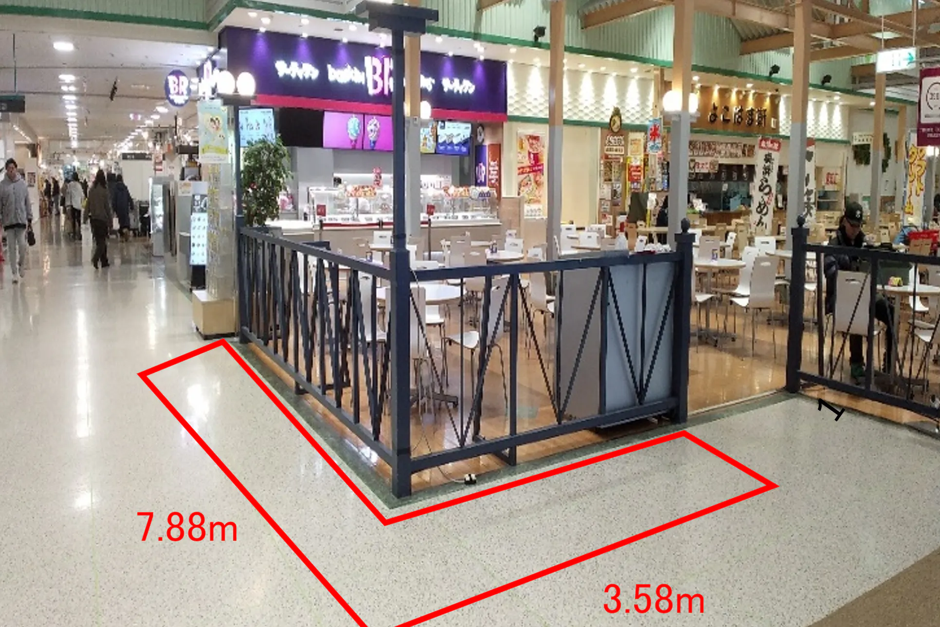 【イオン酒田南】フードコート角 販促プロモーションに最適なスーパー店内催事イベントスペース