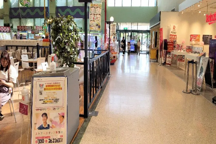 【イオン酒田南】フードコート角 販促プロモーションに最適なスーパー店内催事イベントスペース