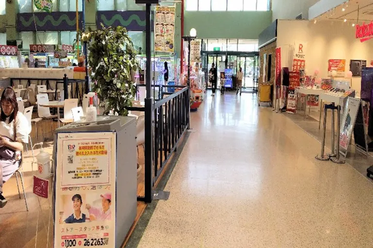 【イオン酒田南】フードコート角 販促プロモーションに最適なスーパー店内催事イベントスペースの画像2
