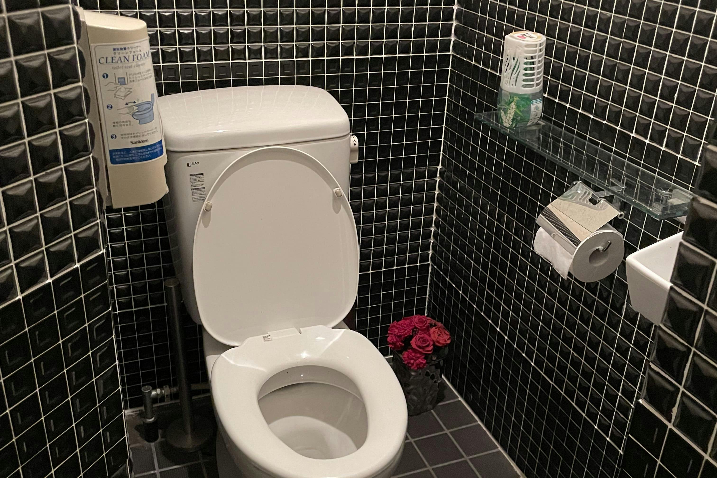 1階トイレB