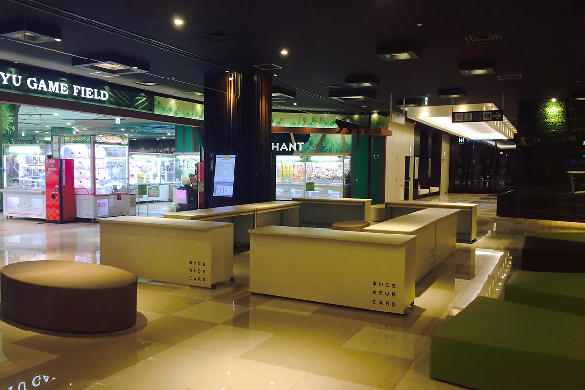 【イオンモール旭川駅前】4F エスカレーター前