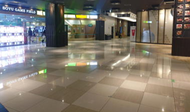 【イオンモール旭川駅前】⑤エスカレーター前