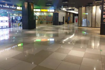 【イオンモール旭川駅前】⑤エスカレーター前