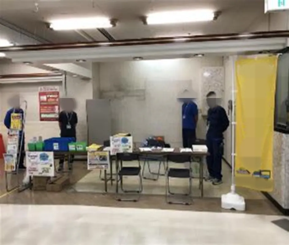 【西友　山科店】1F下りエスカレーター側出入口付近テナント区画　ポップアップストア(物販、食物販)やプロモーション用途に最適なスーパー店内催事イベントスペース