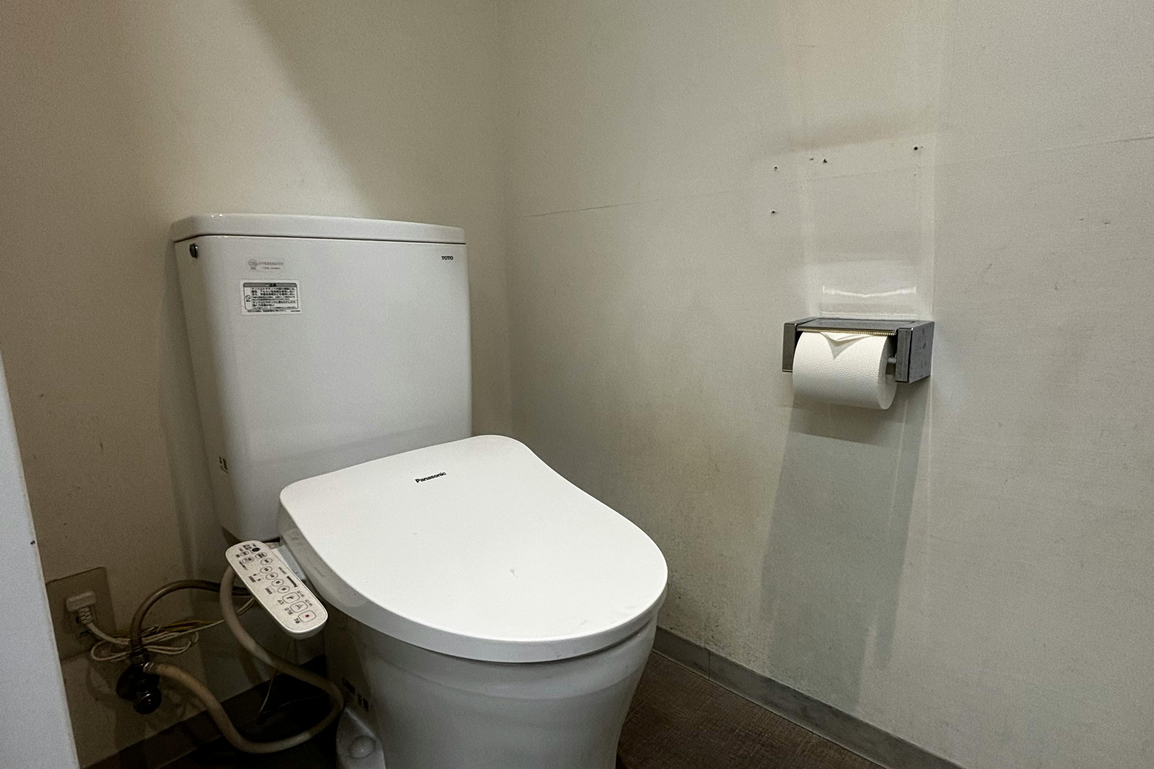 【大阪 天神橋筋商店街ど真ん中】 余裕の広さ!ポップアップストアやPRイベントに最適な天神橋筋商店街で随一の通行量を誇る5丁目イベントスペース