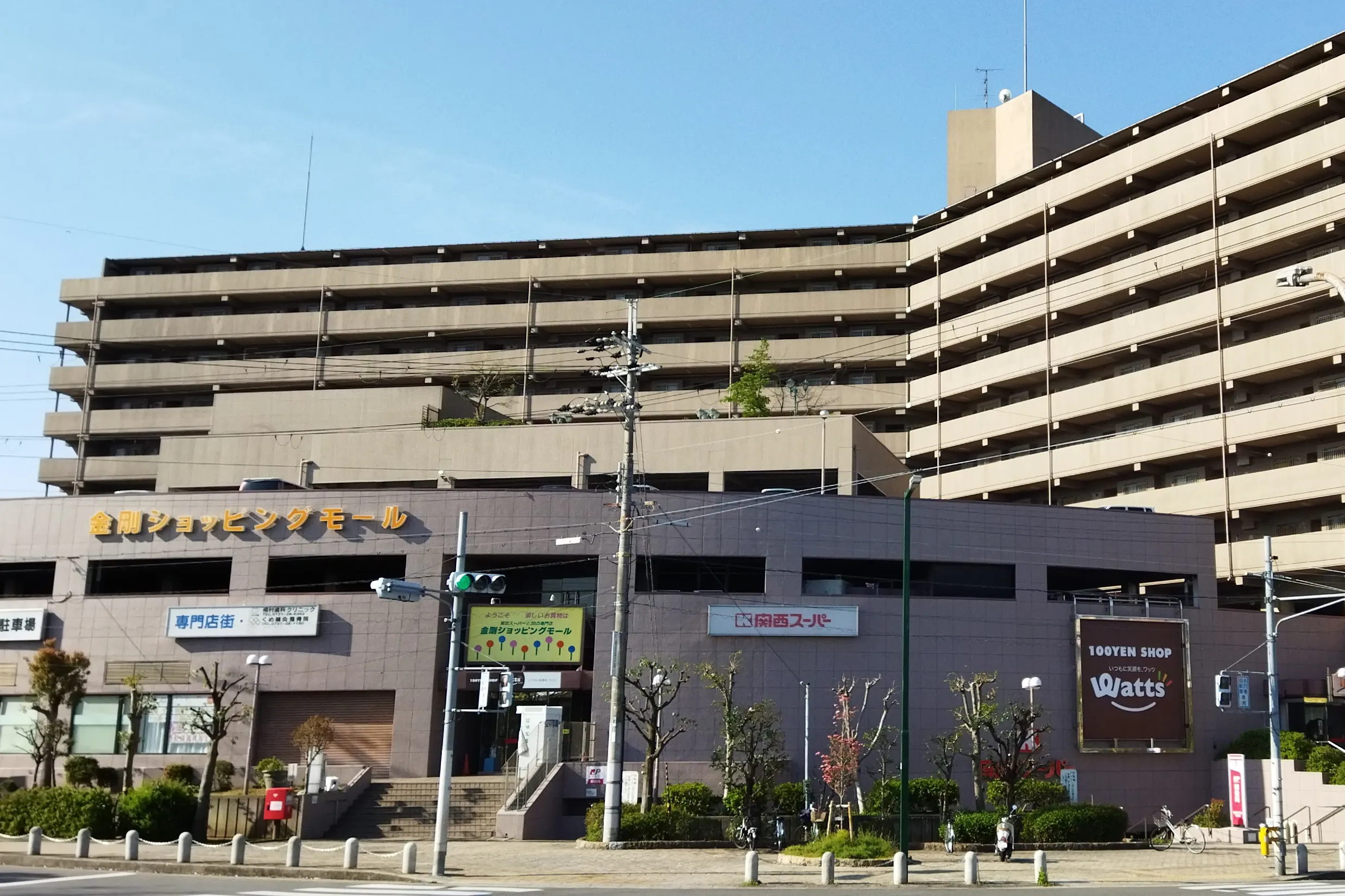 【金剛ショッピングモール/関西スーパー入口側】スイーツ販売やアパレルの物販会場に適した地域密着型商業施設内イベントスペース