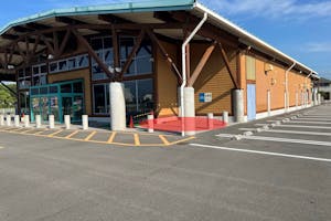 【ダイナム愛媛西条店ゆったり館】物販や各種プロモーションに最適なアミューズメント施設のイベントスペース(駐輪場)