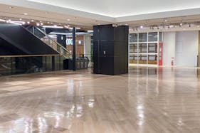 【秋田オーパ】吹抜