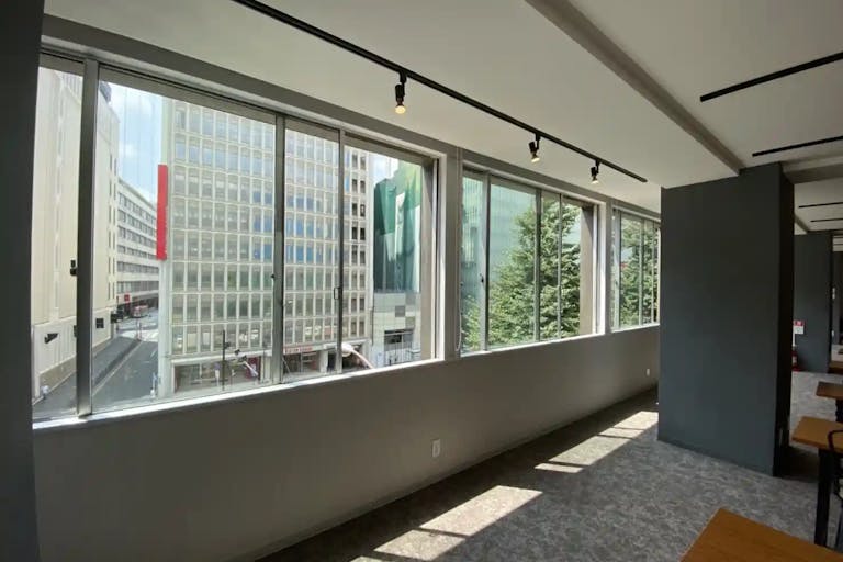 【新宿三丁目駅3分】展示会や会議に最適な駅チカで落ち着いた雰囲気のレンタルスペースの画像7