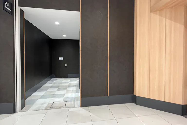 【イオンモール東浦】鎌倉パスタ横喫煙所前スペースの画像1