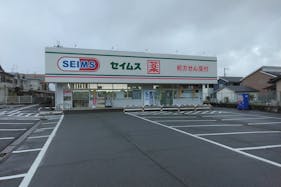 【ドラッグセイムス葛城北花内店】キッチンカー出店やプロモーション催事に最適なドラッグストアの駐車場イベントスペース