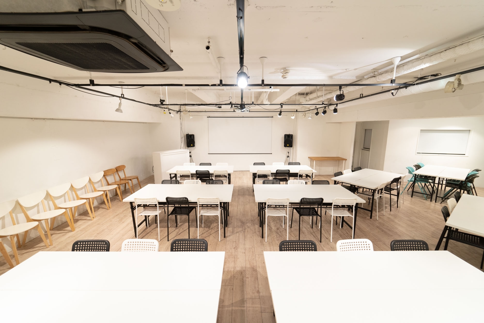 【代官山駅3分】展示会やイベントに最適な設備の整ったナチュラル系レンタルスペースの画像23