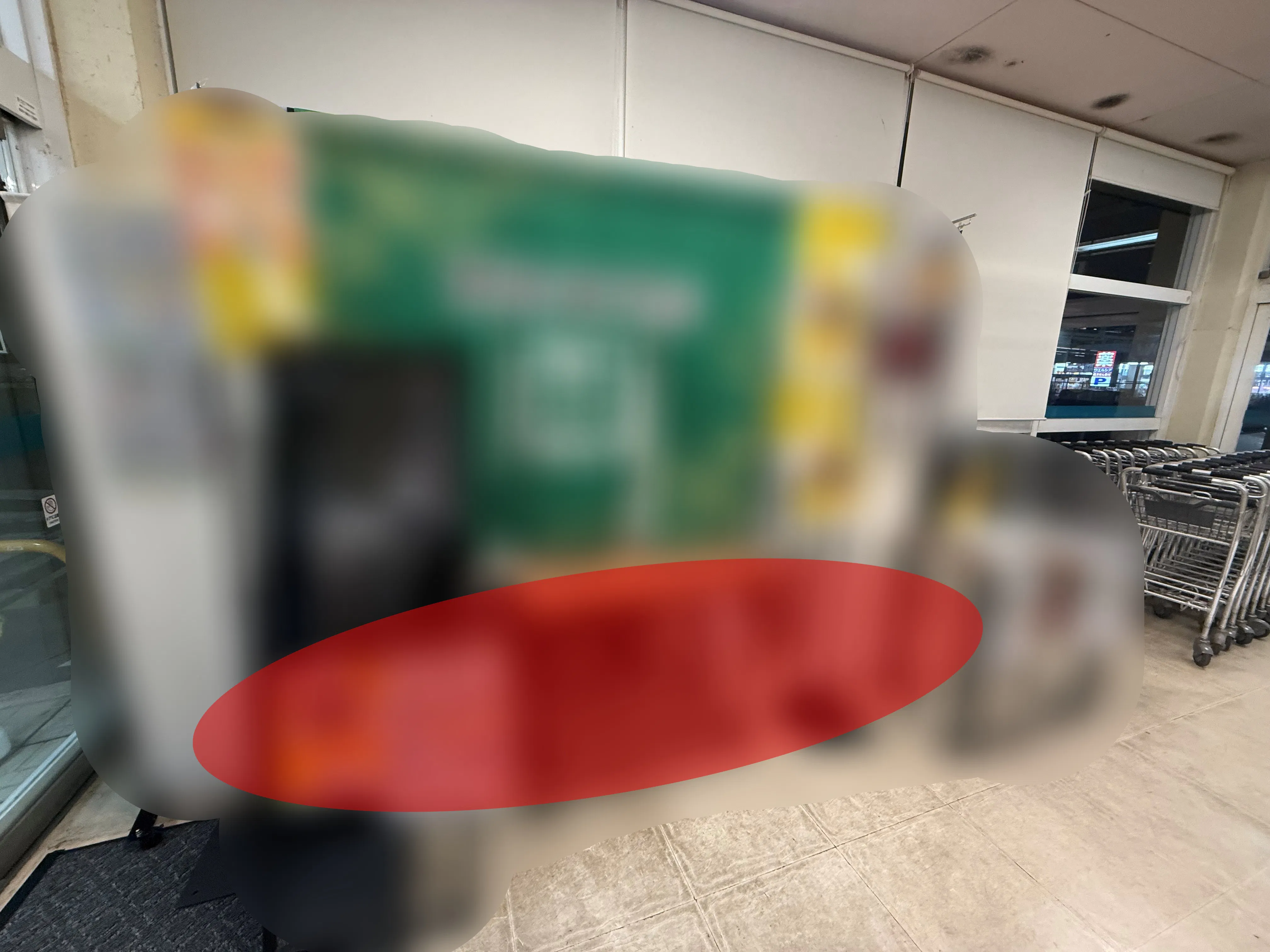 【Aコープ下仁田店】食物販やPR活動に利用可能な風除室スペース