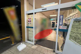 【Aコープ下仁田店】食物販やPR活動に利用可能な風除室スペース