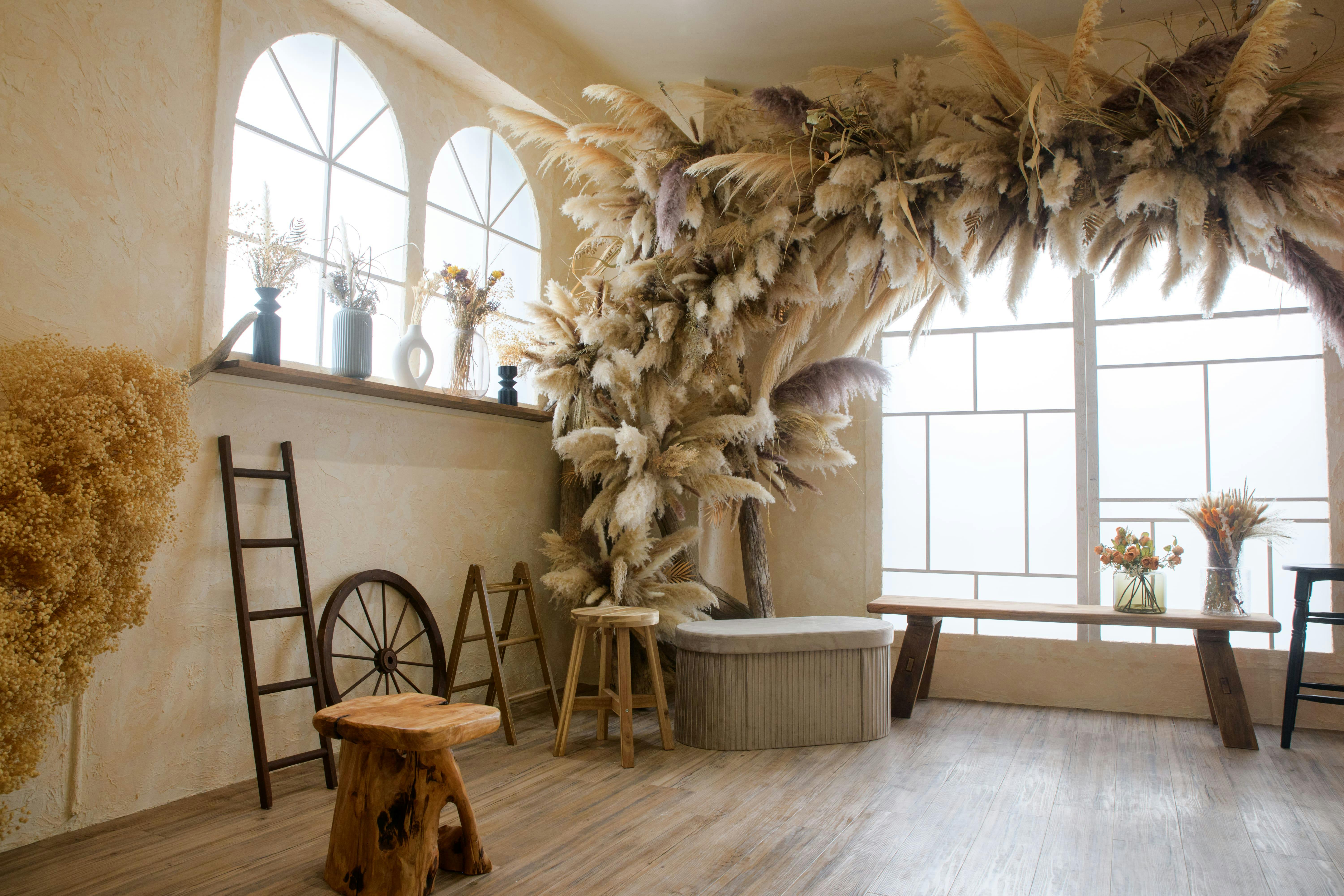 【代官山駅2分】撮影に適した巨大なドライフラワーが特徴的な機材の使用も無料なレンタルスタジオ