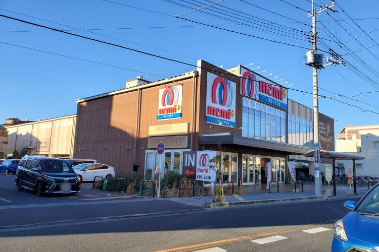 【チラシ配布NG】【マミープラス下戸田】プロモーションに利用可能な1階軒下スペース