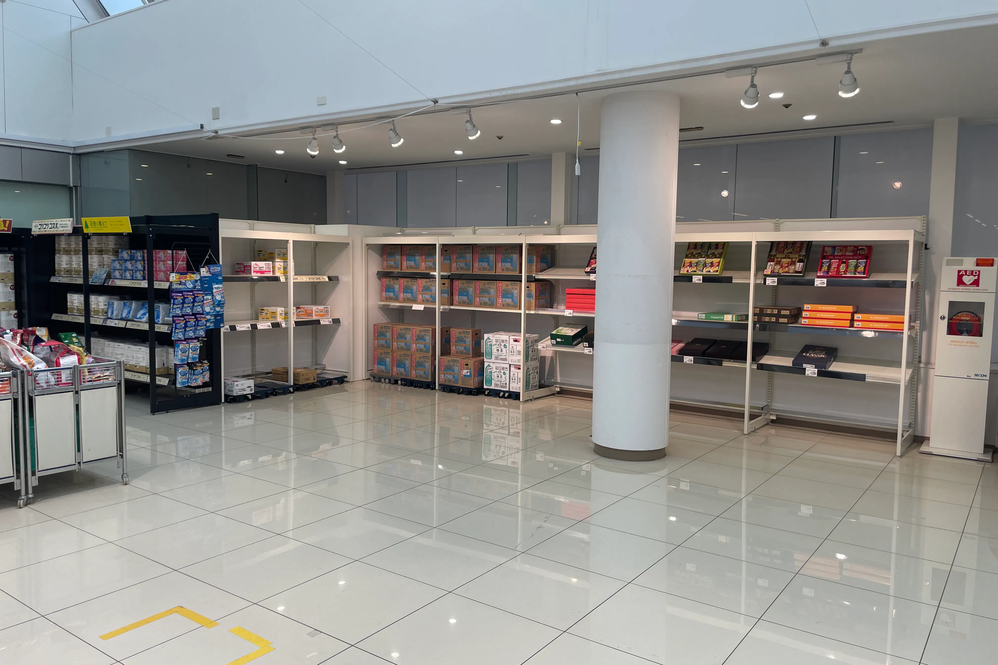【イオン札幌平岸店】サービスカウンター横イベントスペース