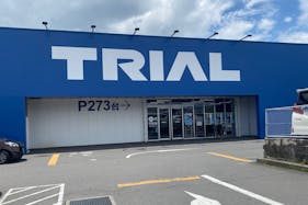 【スーパーセンタートライアル小林店】🍩お試しスイーツプラン🍩【ポーチ横:左側】食物販の出店が可能なトライアルマルシェ(キッチンカー/テント・スペース)