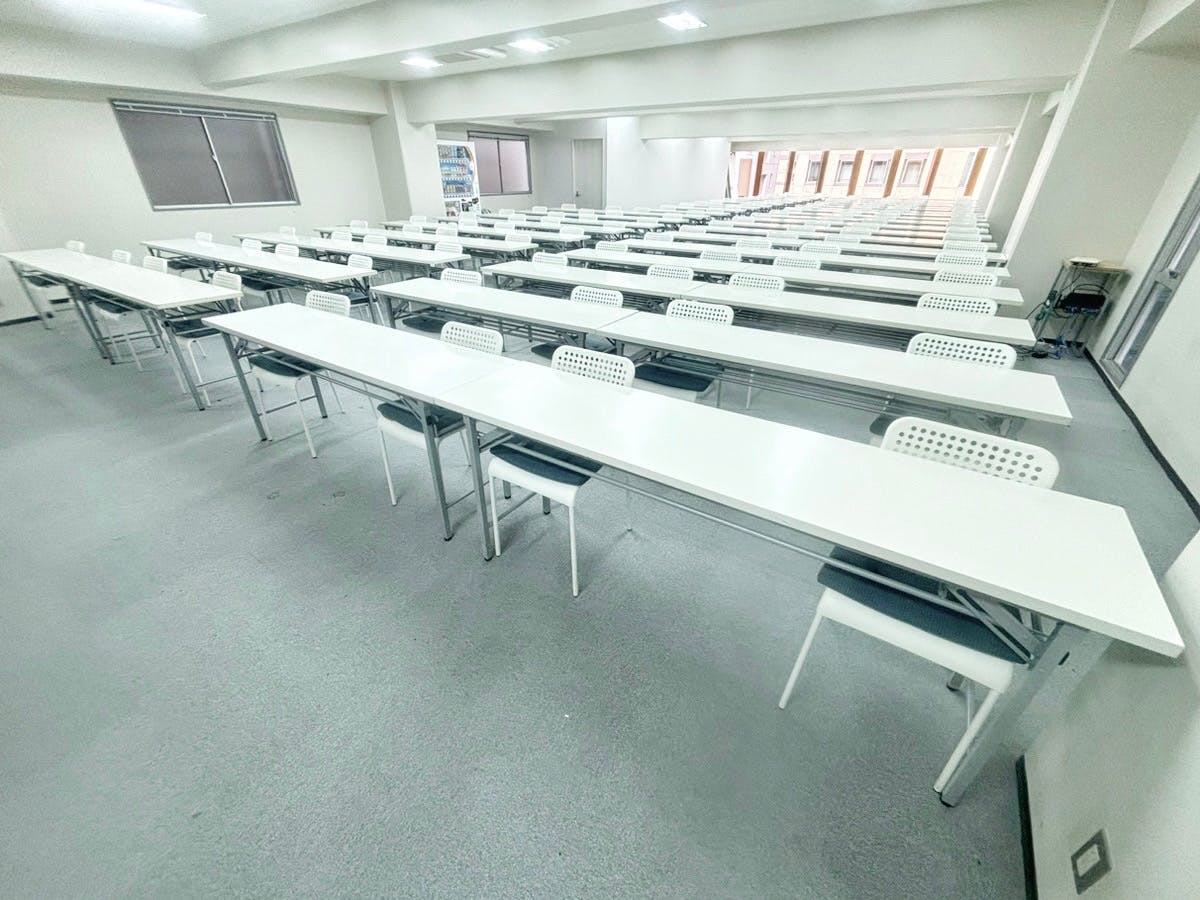 【秋葉原駅8分】招待制の製品PR会や受注販売会に適した200名程度収容可能なレンタルスペース