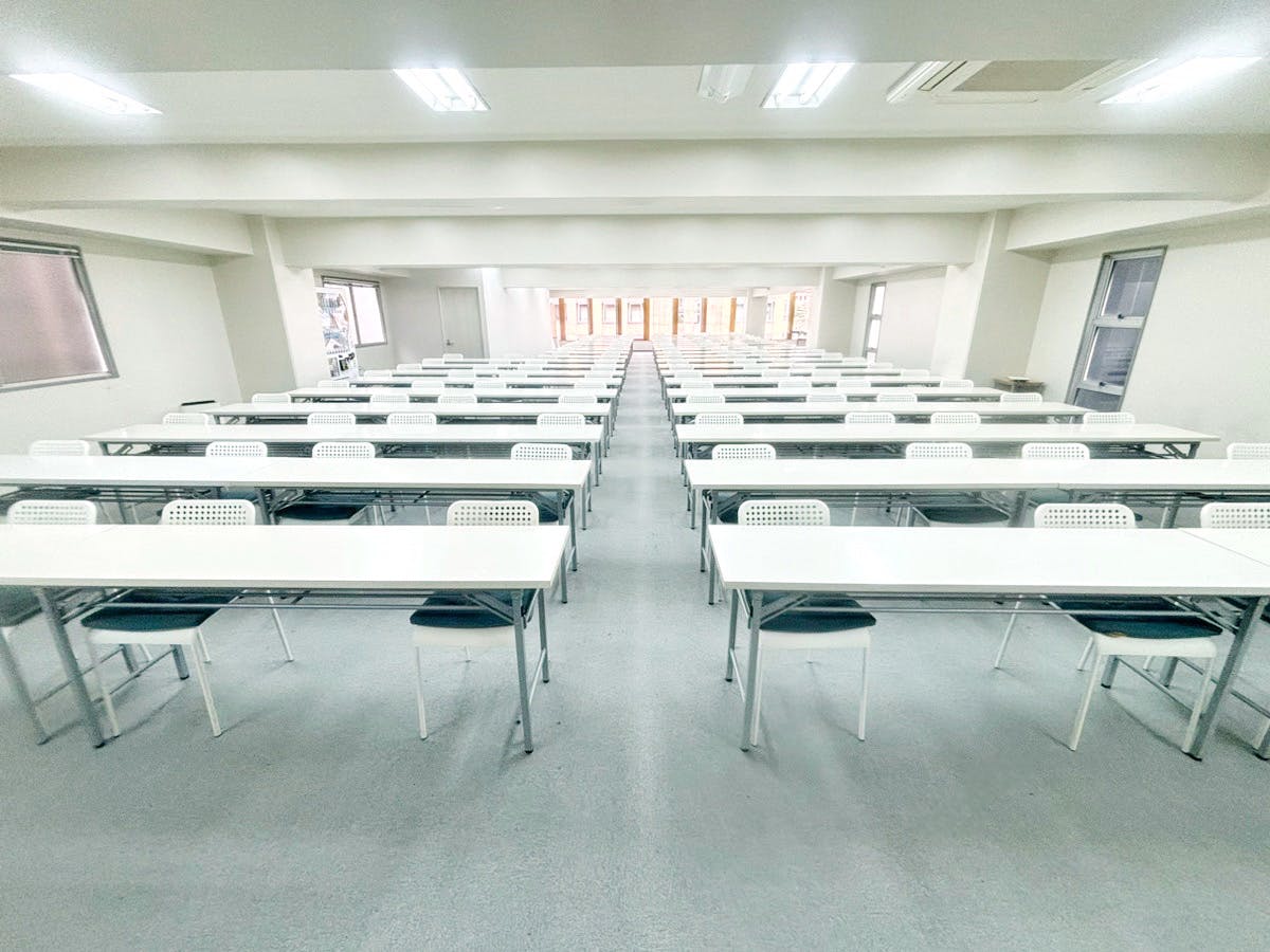 【秋葉原駅8分】招待制の製品PR会や受注販売会に適した200名程度収容可能なレンタルスペース