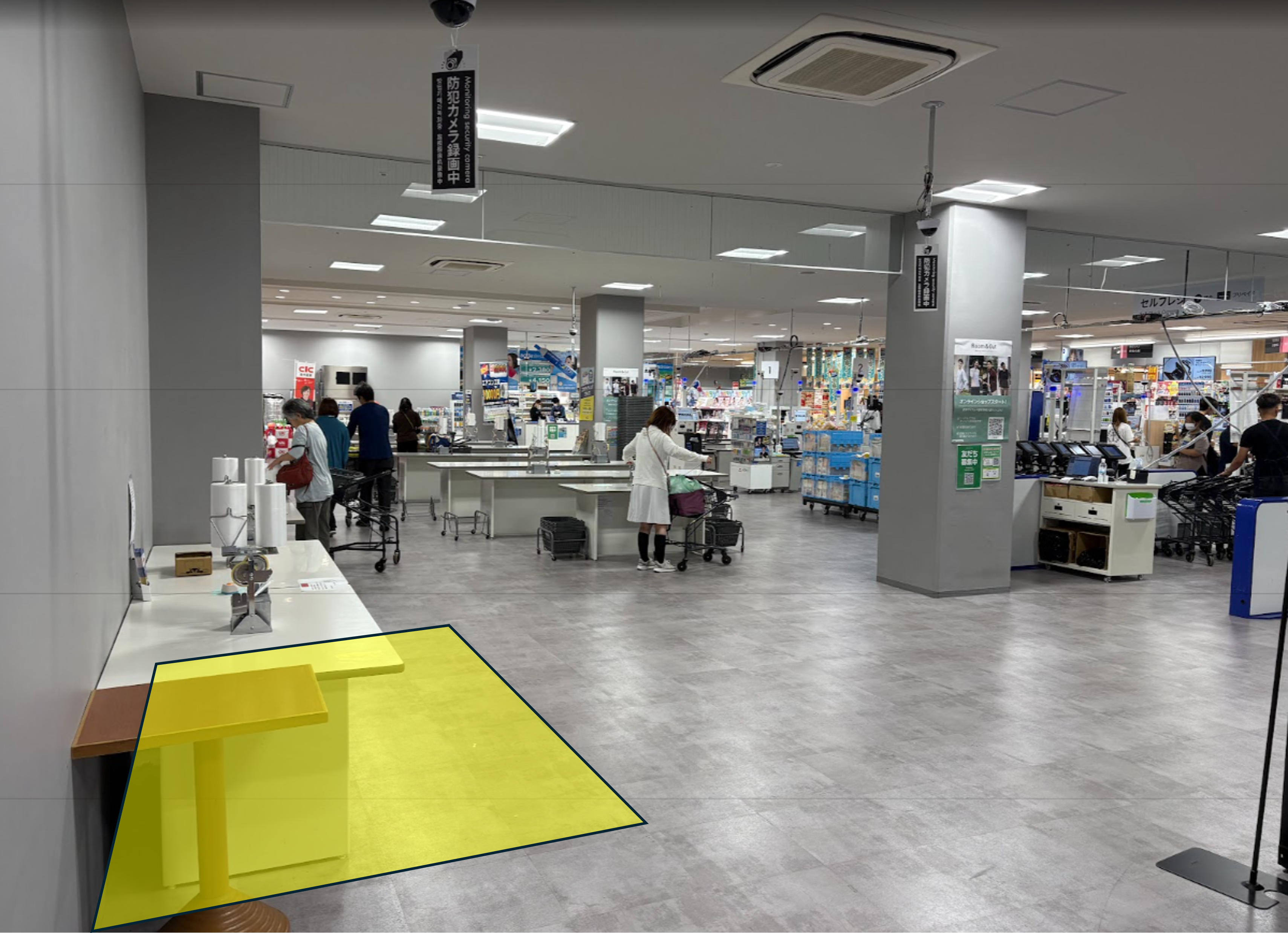 【メガセンタートライアル中間店】食物販やPR活動に最適な店内「①1Fレジアウト【左側】スペース」