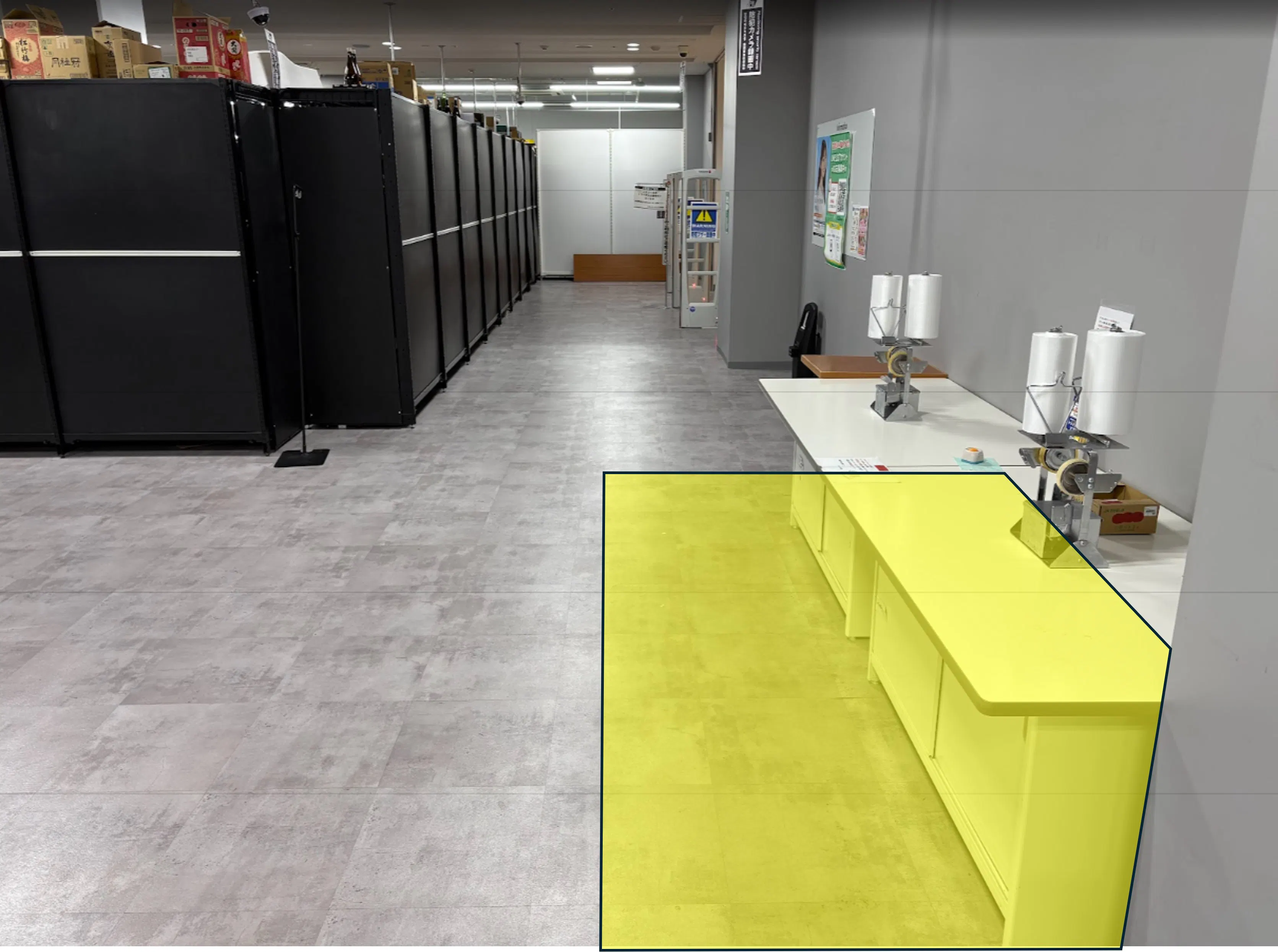 【メガセンタートライアル中間店】食物販やPR活動に最適な店内「①1Fレジアウト【左側】スペース」