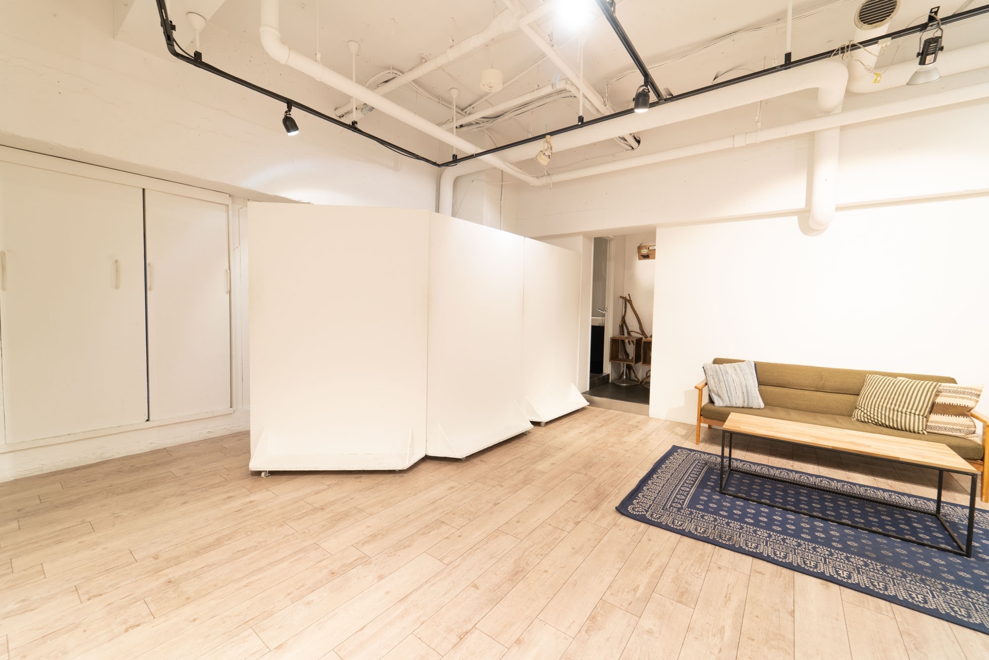 【代官山駅3分】展示会やイベントに最適な設備の整ったナチュラル系レンタルスペースの画像14