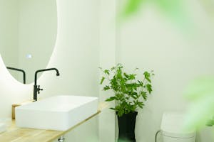 【戸田エリア】撮影や展示会、イベントに適した白壁158㎡のレンタルスペース