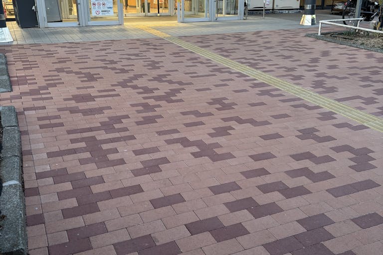 【イオン駒岡店】キッチンカーの出店が可能な複合商業施設屋外イベントスペースの画像8