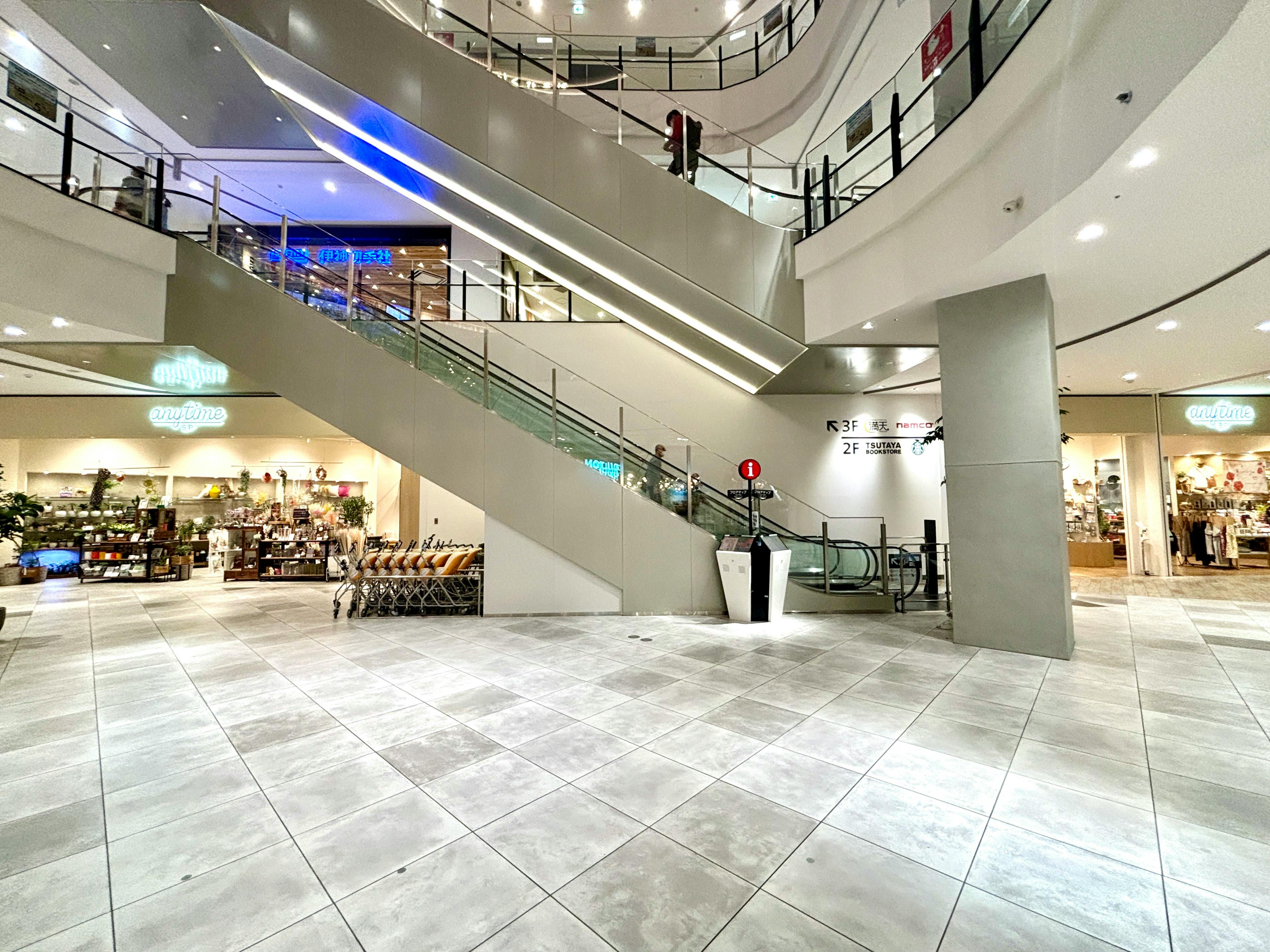 【イオンモール Nagoya Noritake Garden】1F サウスコート