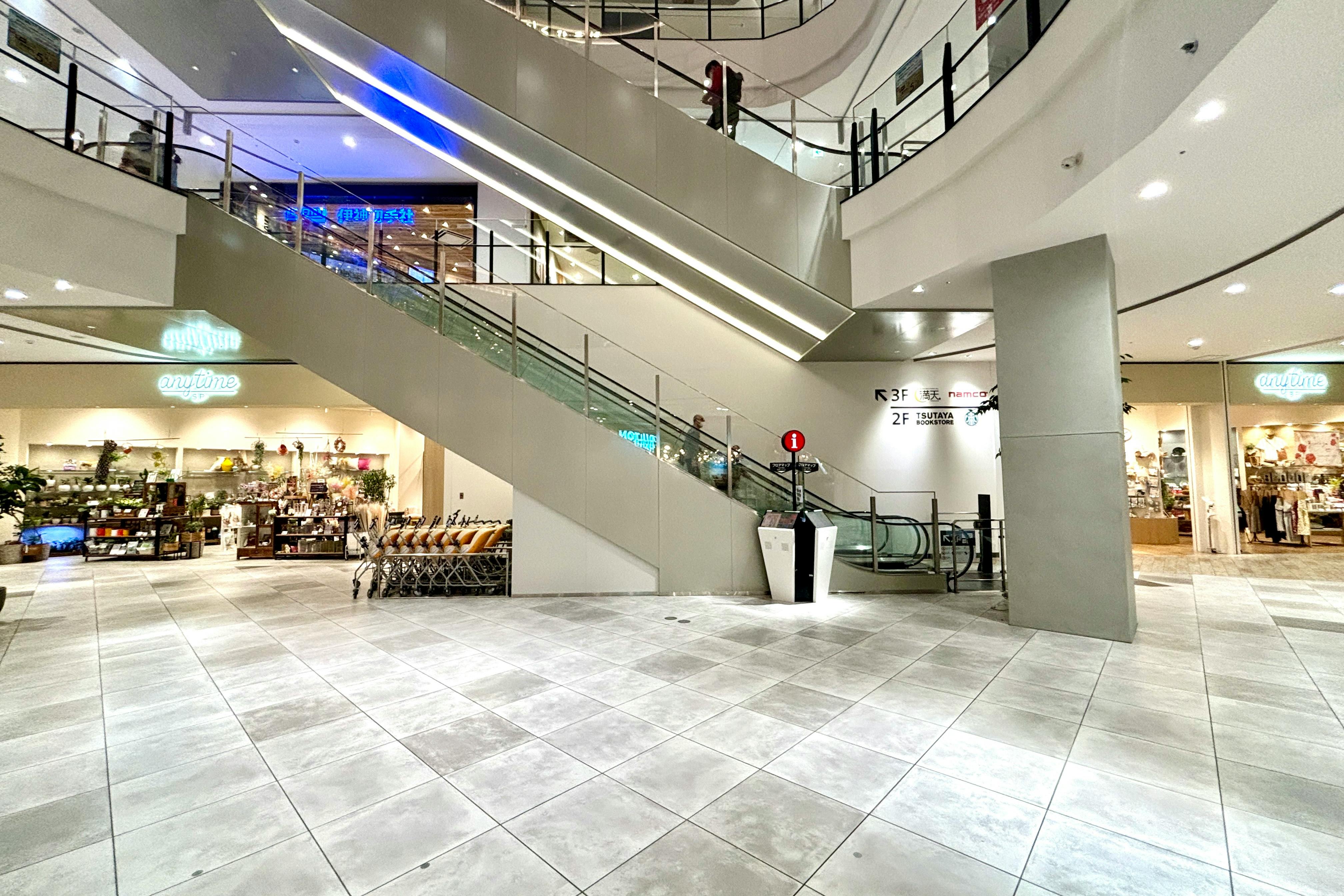 【イオンモール Nagoya Noritake Garden】1F サウスコート