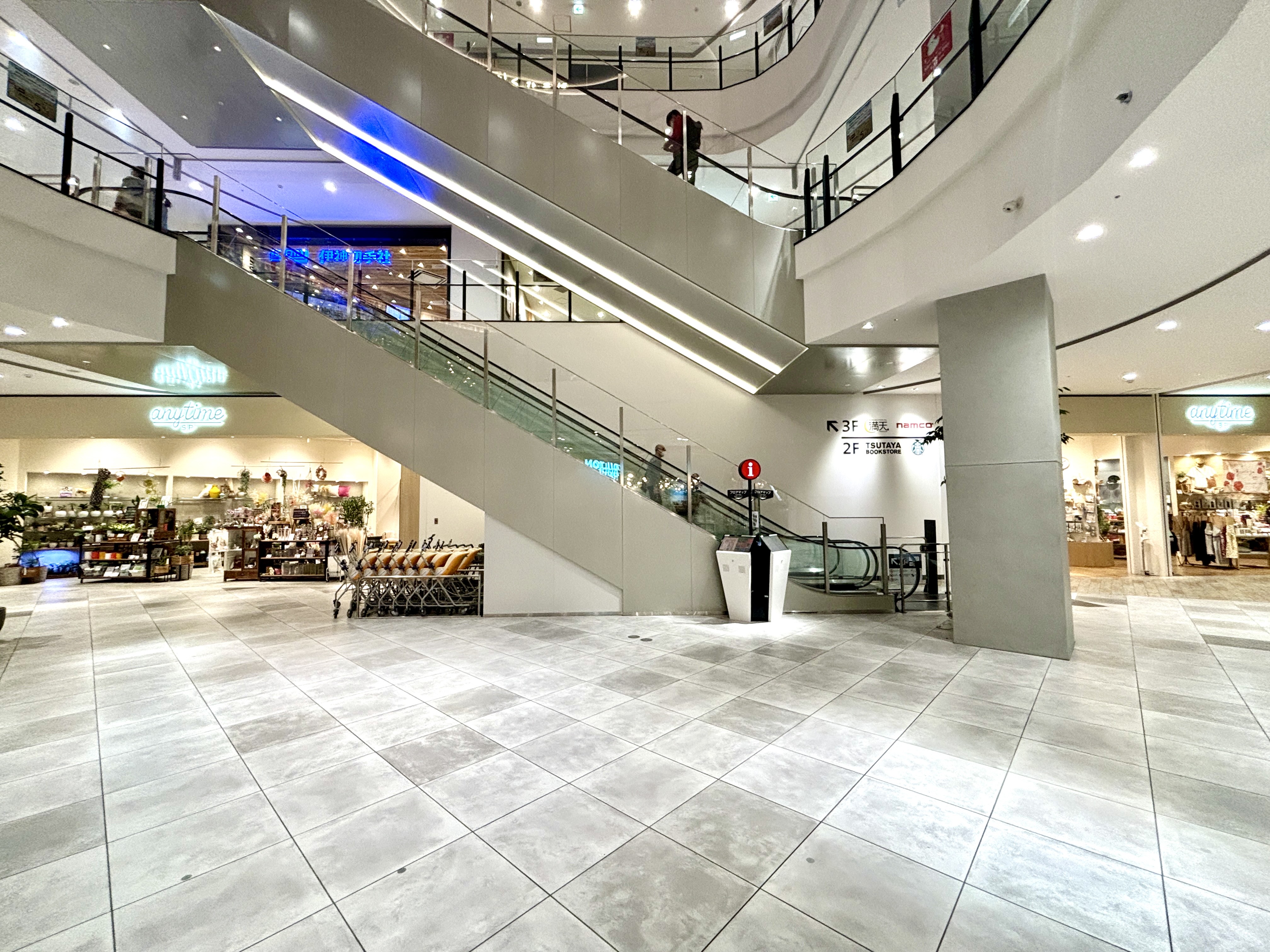 【イオンモール Nagoya Noritake Garden】1F サウスコート