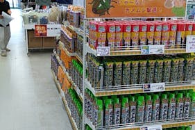 【サンデー櫛引店】屋内レジ前催事スペース 食物販やプロモーション等の出店に最適なホームセンター店内のイベントスペース