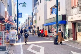 【戸越駅3分】物販やプロモーションに最適な人通りが多い戸越銀座商店街の中央街メインストリート軒先スペース