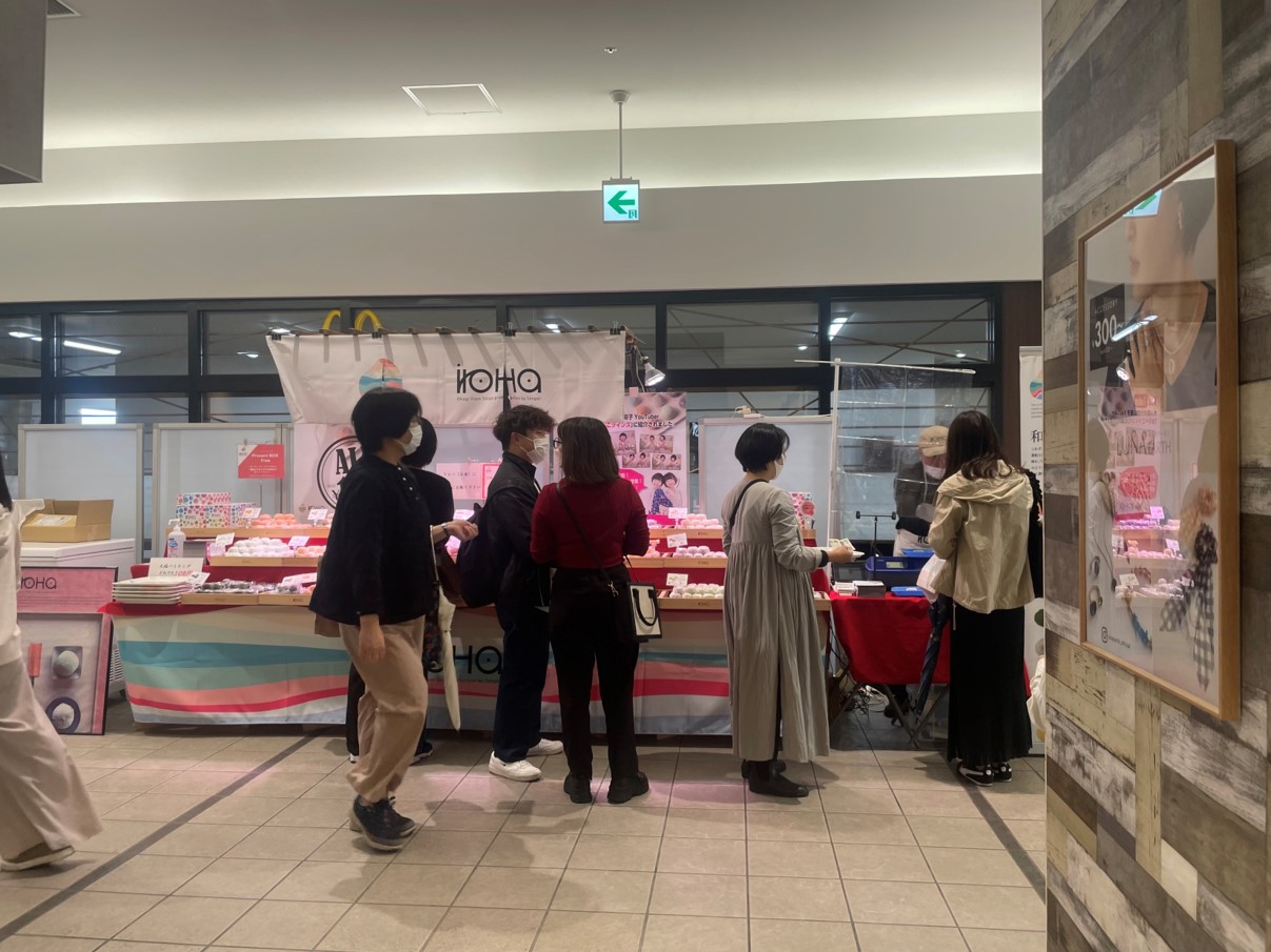 【アミュプラザみやざき】ひむか きらめき市場和菓子や惣菜などの食物販におすすめ！駅からの通行量が多いイベントスペース（豊吉うどん横）