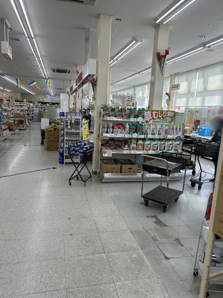 【一号舘楠】販促プロモーションに最適な1階クリーニング店前にある催事スペース