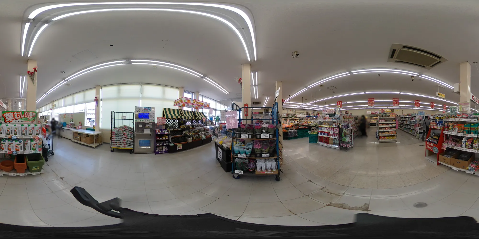 【一号舘楠】販促プロモーションに最適な1階クリーニング店前にある催事スペース