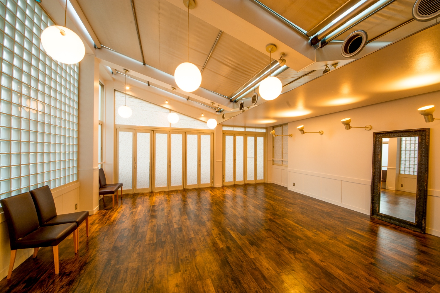 【恵比寿駅3分】展示会やクローズドなイベントに適した洗練されたゴージャスな空間