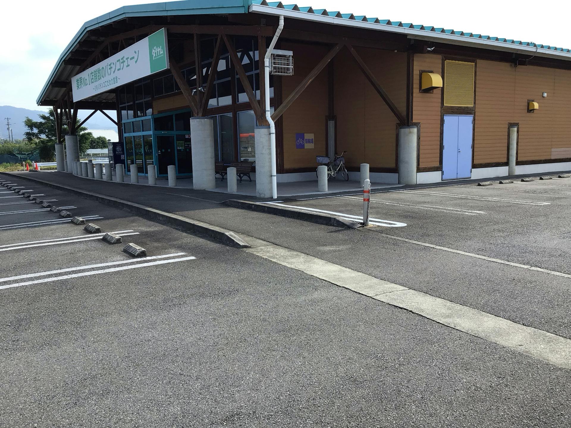 【ダイナム徳島板野店ゆったり館】キッチンカーやプロモーションに最適なアミューズメント施設のイベントスペース