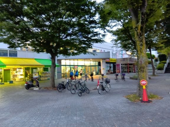 【イオン藤沢店／閉店までの限定募集】キッチンカーに最適な2階屋外スペースの画像