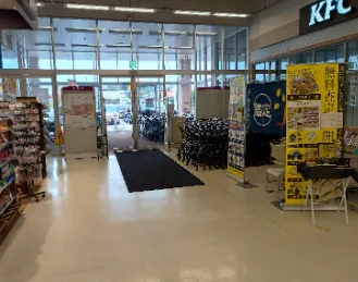 【イオン八戸田向店】ケンタッキー脇 販促プロモーションに最適なスーパー店内催事イベントスペース