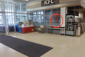 【イオン八戸田向店】テナント側入口横 販促プロモーションに最適なスーパー店内催事イベントスペース