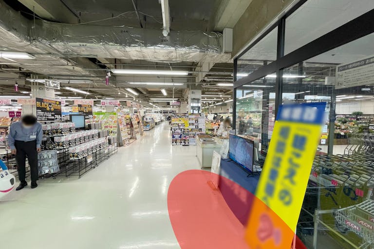 【イオン長浦店】各種プロモーションイベントに最適なショッピングセンター施設出入口横にあるイベントスペースの画像4