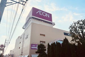 【イオン熊谷店】各種プロモーションイベントに最適な施設1階フードコート前にある視認性の高いイベントスペース