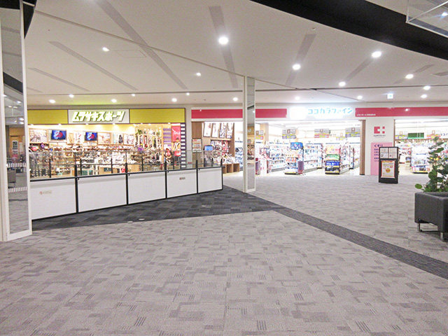 【イオンモール堺鉄砲町】2Fココカラファイン前ブリッジ