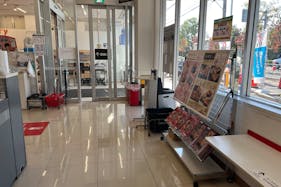 【西友 東大和店】1Fレジ前 プロモーション用途や物販、食物販のポップアップストアに最適なスーパー店内催事イベントスペース