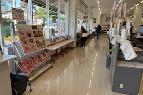 【西友 東大和店】1Fレジ前 プロモーション用途や物販、食物販のポップアップストアに最適なスーパー店内催事イベントスペース