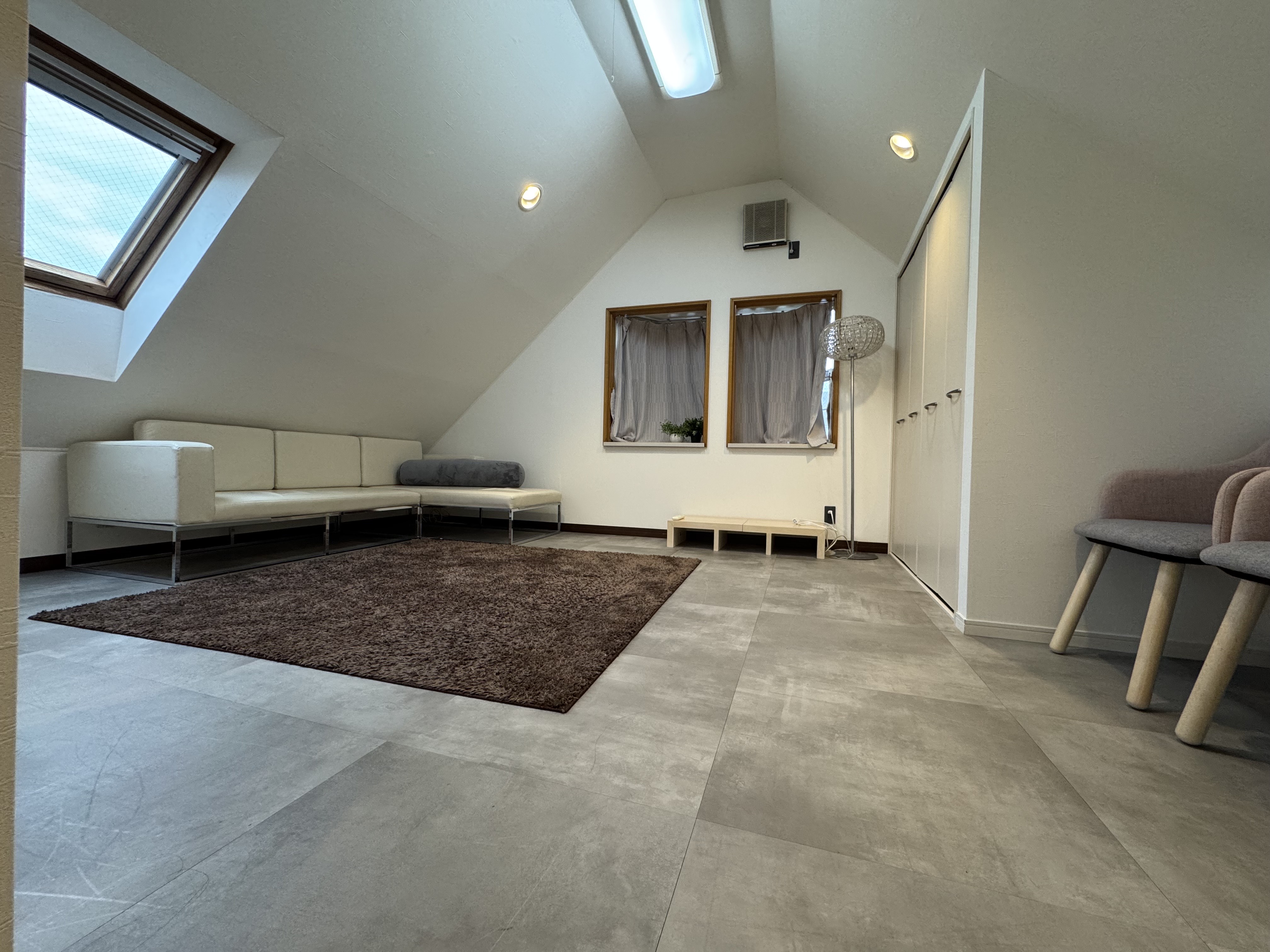 【三軒茶屋駅5分】和室・カウンターキッチン・備品完備の一軒家をまるごと貸出！ポートレート撮影や動画撮影に最適なデザイナーズ住宅のレンタルスペース