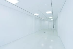 【赤坂駅4分】展示会やポップアップストアに最適な白を基調とした視認性抜群の路面スペース